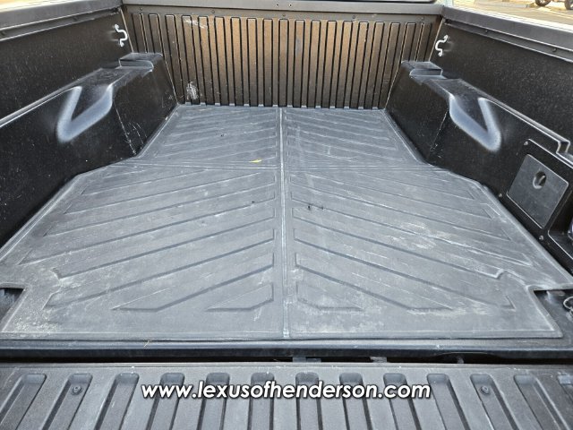 Used 2022 Toyota Tacoma TRD Off-Road AWD/4WD image 13