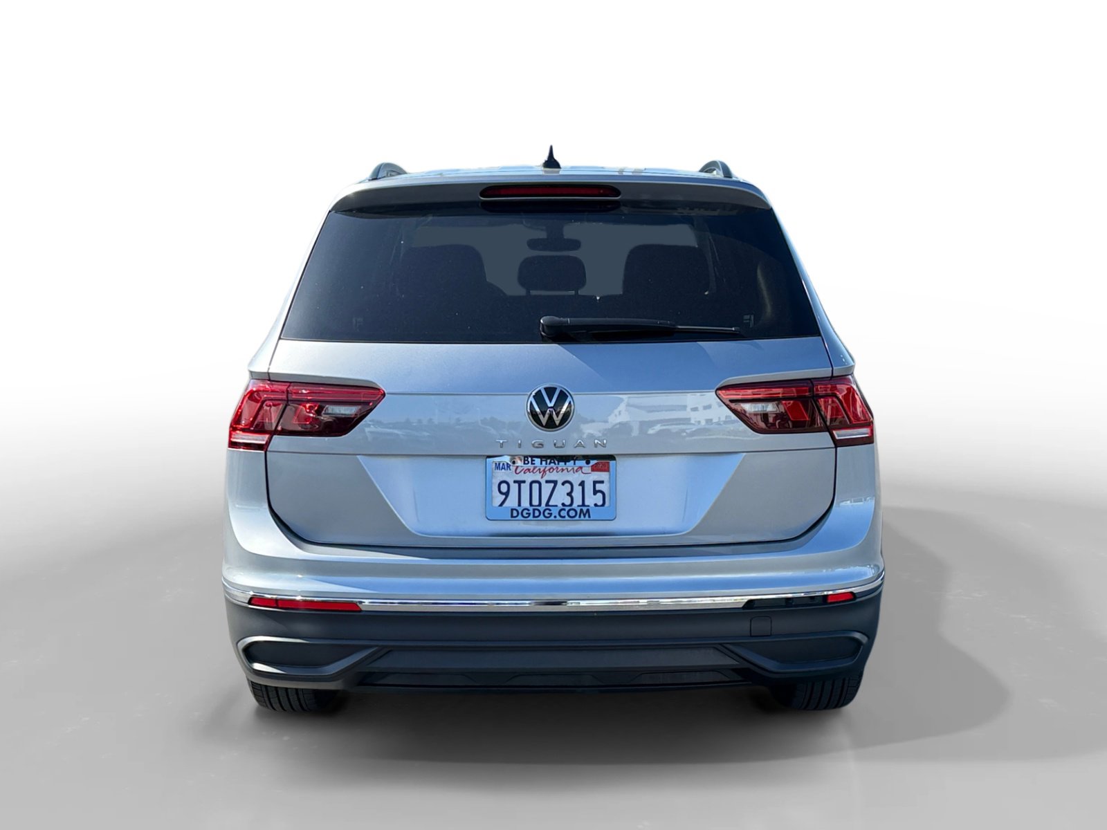 Certified 2024 Volkswagen Tiguan S FWD image 4