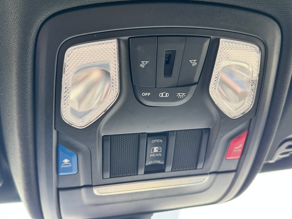Used 2022 RAM 1500 Big Horn AWD/4WD image 25