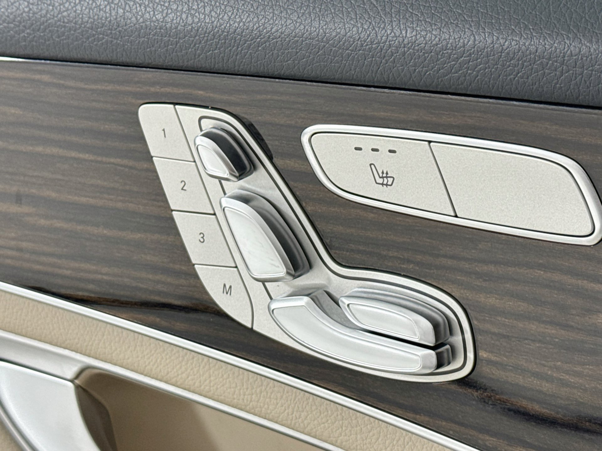 Used 2022 Mercedes-Benz GLC 300 image 20