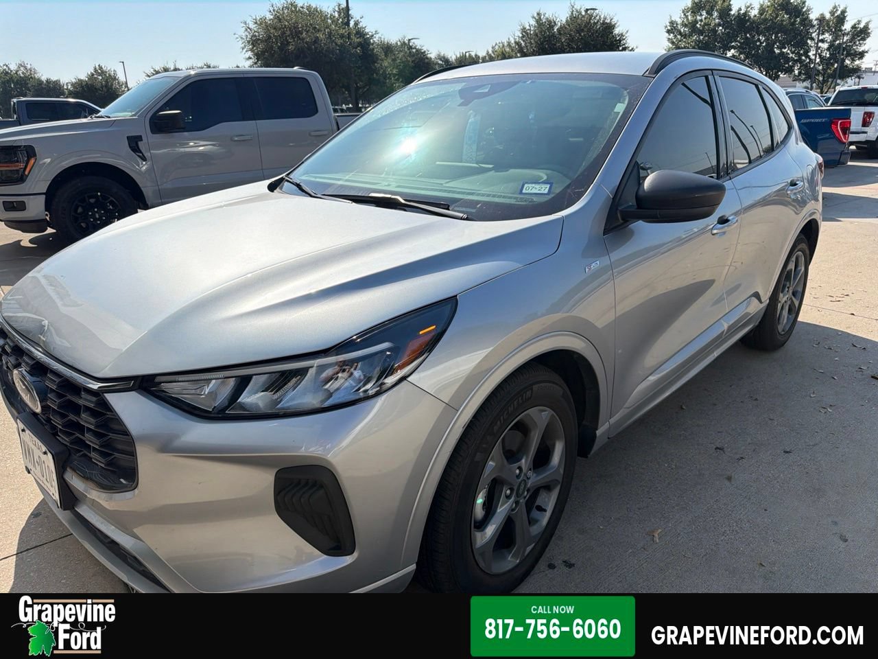 Used 2024 Ford Escape ST-Line w/ Tech Pack #1 FWD image 1