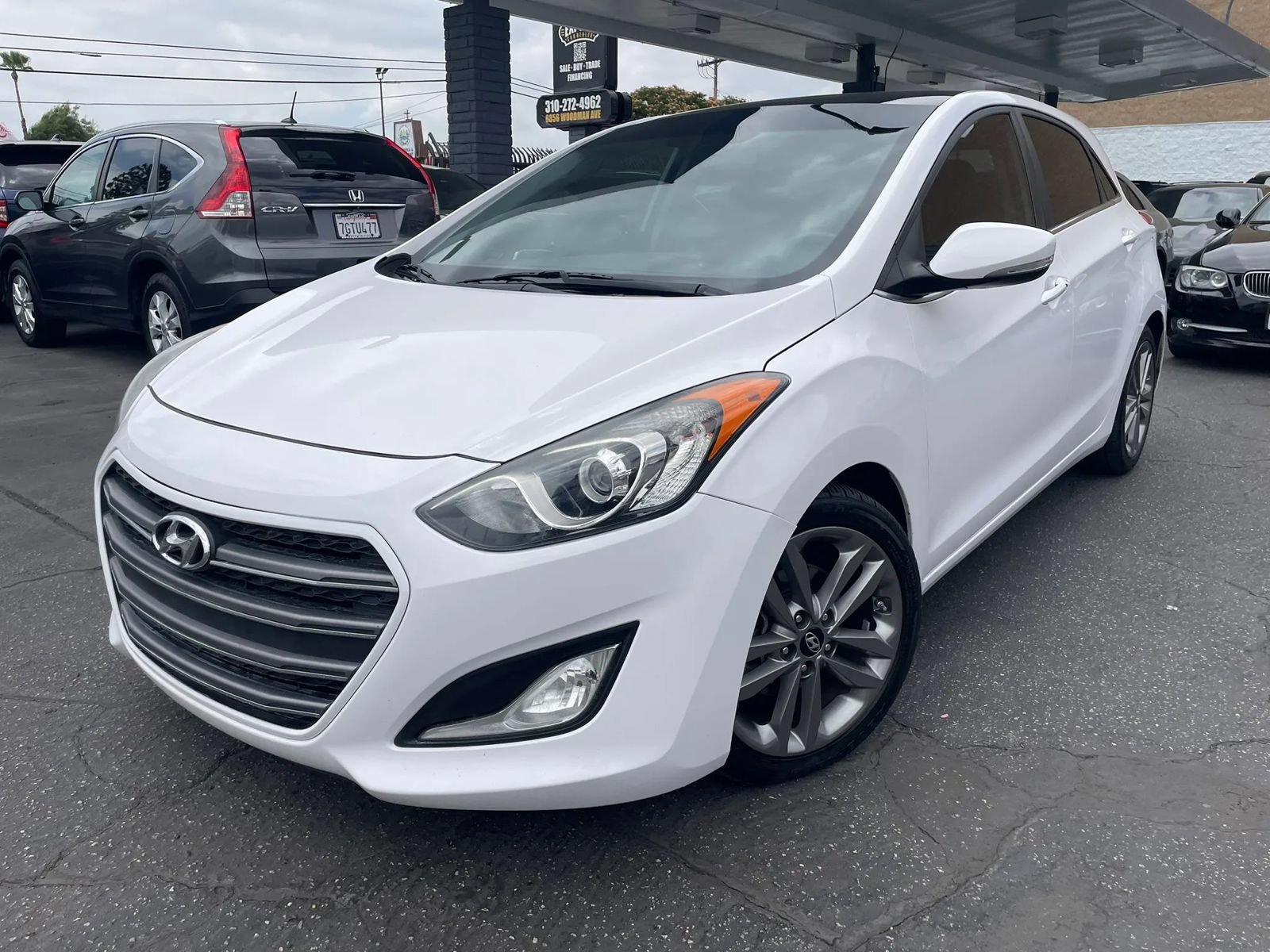 Used 2016 Hyundai Elantra GT w/ Option Group 03 FWD image 1