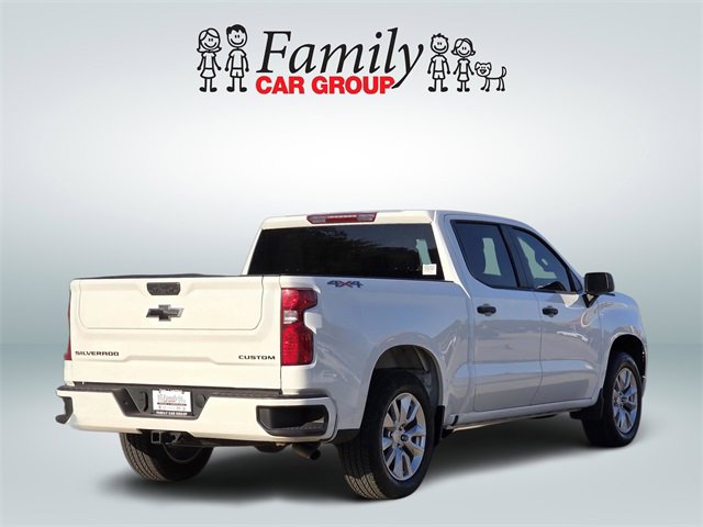 Used 2024 Chevrolet Silverado 1500 Custom w/ LPO, Dark Essentials Package image 4