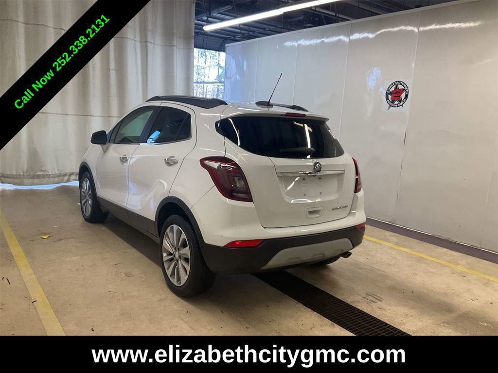 Used 2019 Buick Encore Preferred image 2