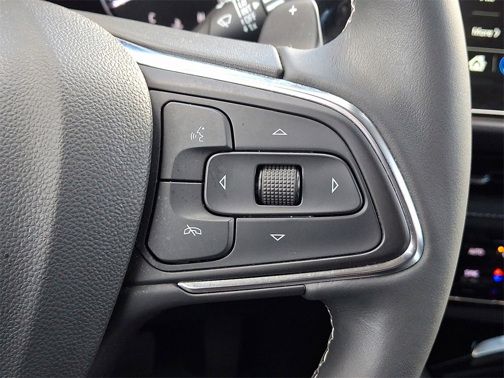 Used 2023 Buick Envision Avenir image 24