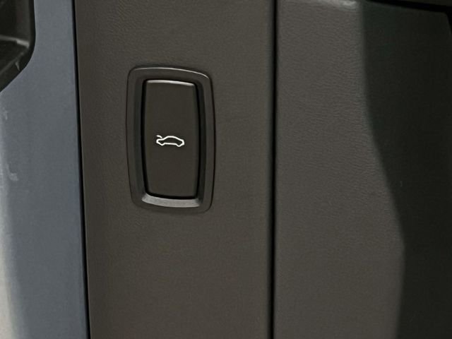 Used 2024 Audi e-tron GT Premium Plus AWD/4WD image 37