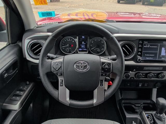 Used 2022 Toyota Tacoma SR5 AWD/4WD image 19