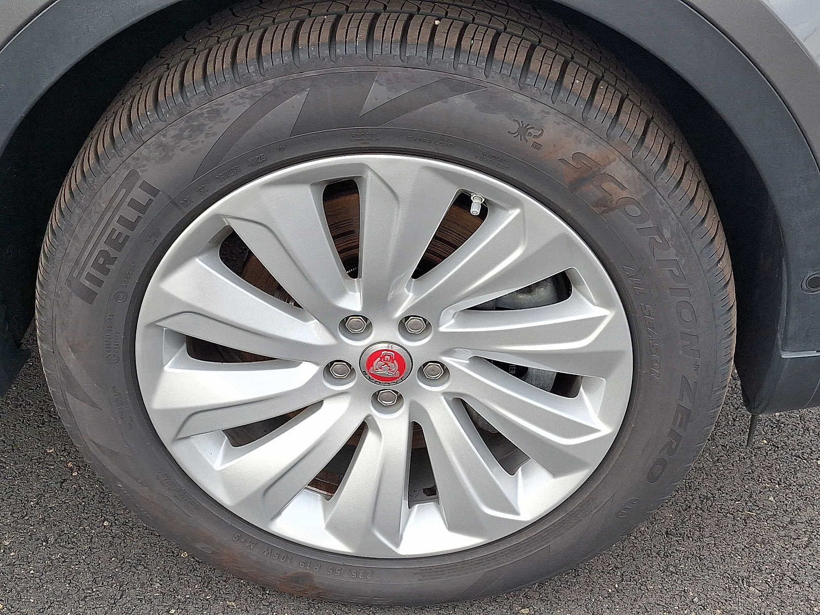 Used 2020 Jaguar E-PACE SE AWD/4WD image 9
