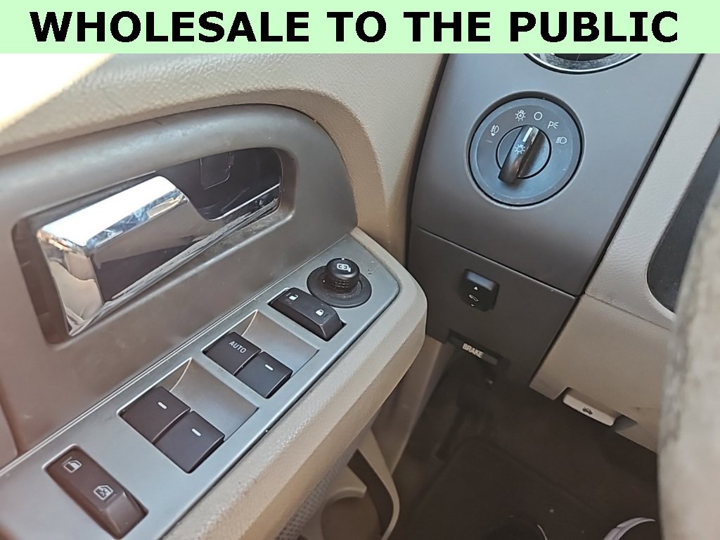 Used 2012 Ford Expedition XLT image 21