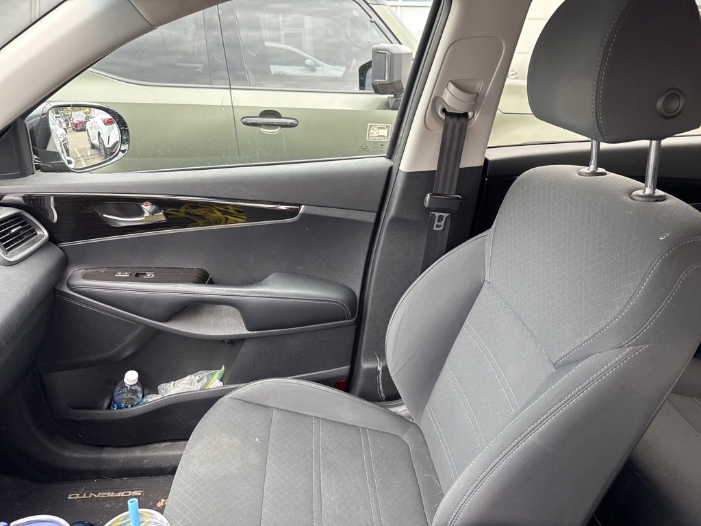 Used 2020 Kia Sorento LX w/ LX I4 Convenience Package image 21