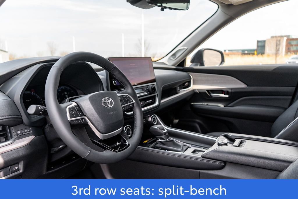 New 2026 Toyota Grand Highlander Platinum image 21