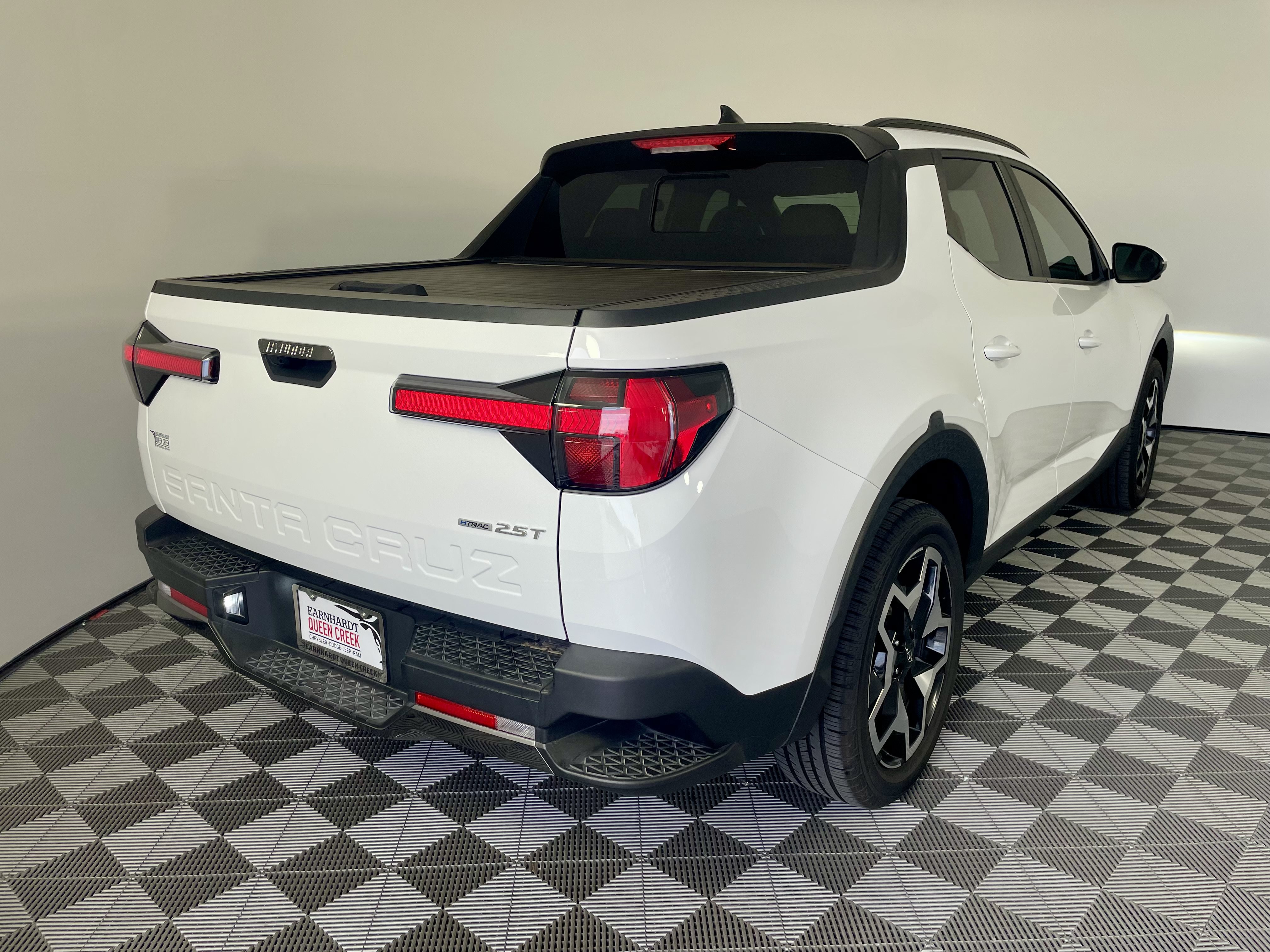 Used 2022 Hyundai Santa Cruz Limited AWD/4WD image 5