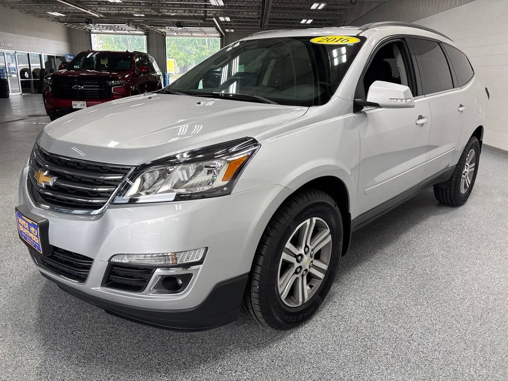 Used 2016 Chevrolet Traverse LT AWD/4WD image 3