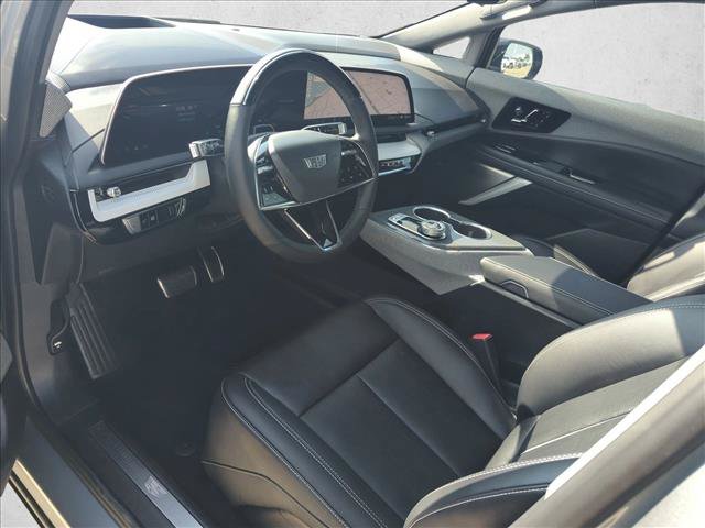 New 2026 Cadillac Optiq Sport 2 w/ LPO, Floor Liner Package AWD/4WD image 3