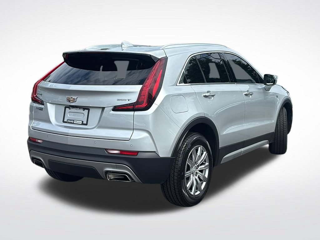 Used 2021 Cadillac XT4 Premium Luxury w/ Cold Weather Package FWD image 7
