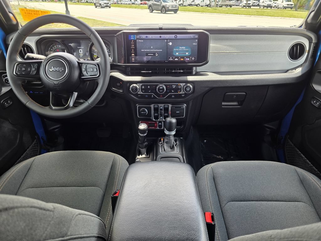 Used 2024 Jeep Wrangler Unlimited AWD/4WD image 11