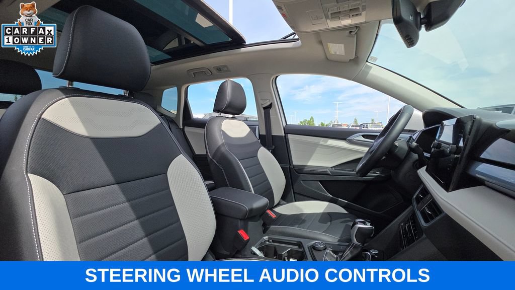 Used 2025 Volkswagen Taos SEL AWD/4WD image 12