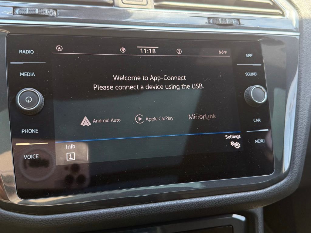 Used 2023 Volkswagen Tiguan SE R-Line image 10