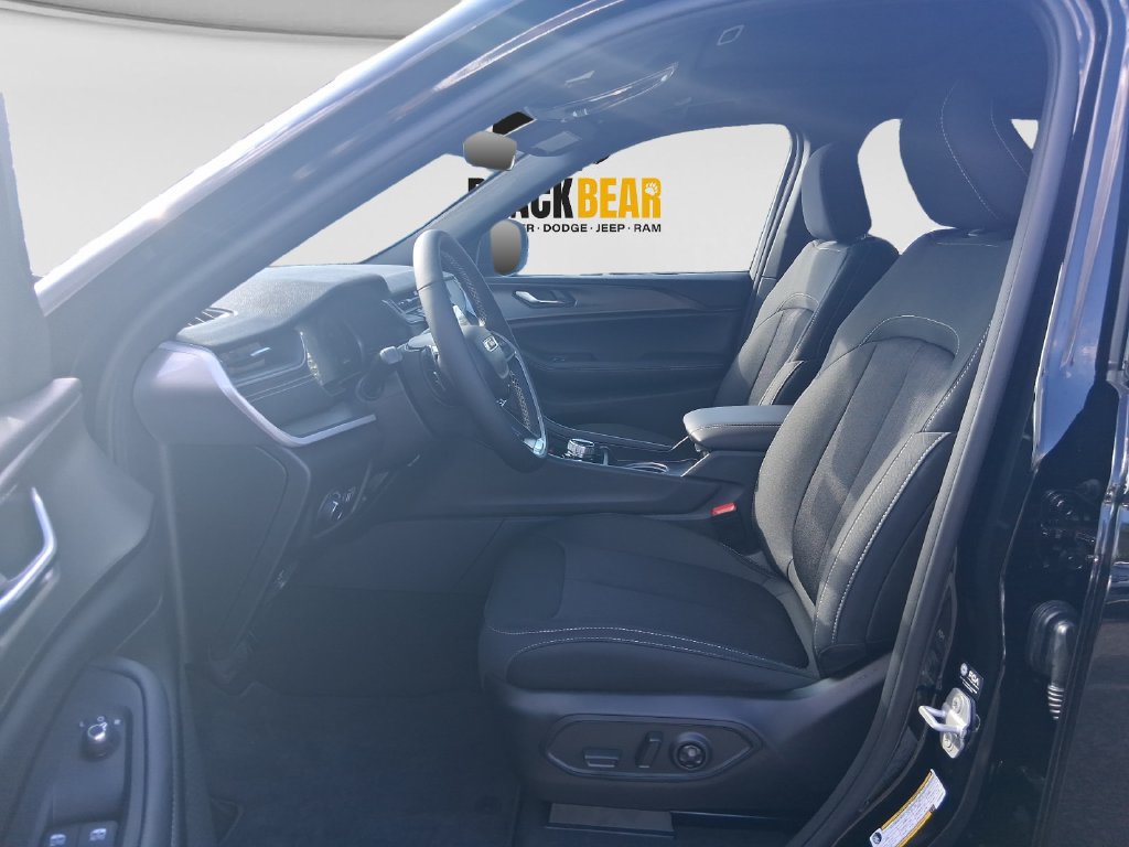 New 2027 Jeep Grand Cherokee Laredo X AWD/4WD image 23