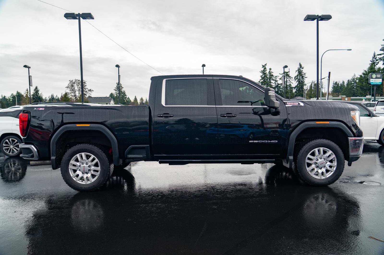 Used 2023 GMC Sierra 3500 SLE w/ SLE Value Package AWD/4WD image 7