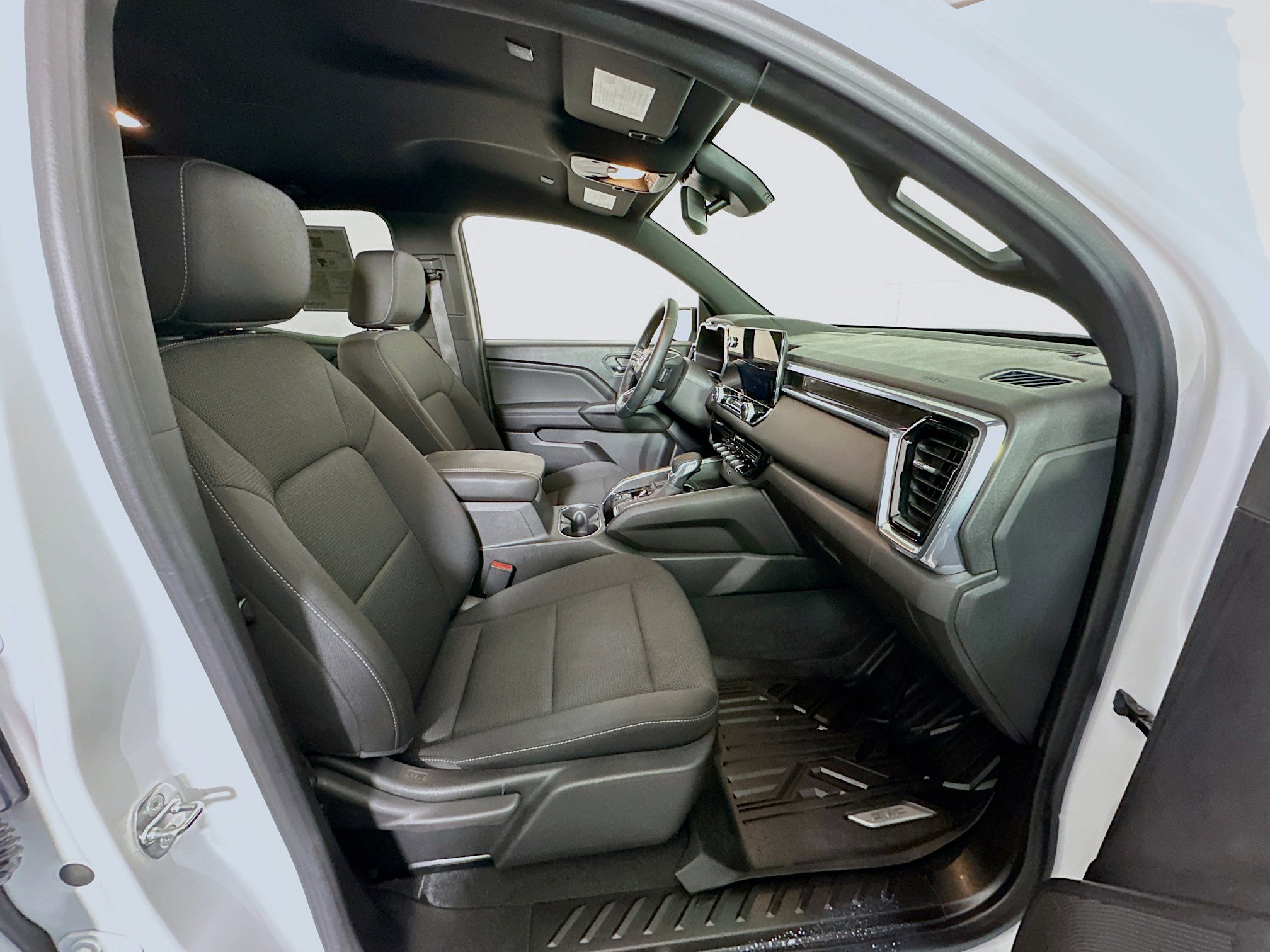 Used 2023 GMC Canyon Elevation w/ Convenience Package image 32