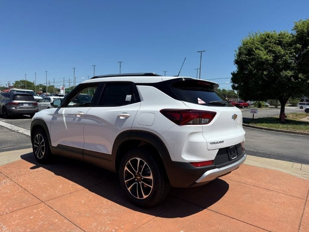 New 2026 Chevrolet TrailBlazer LT FWD image 4
