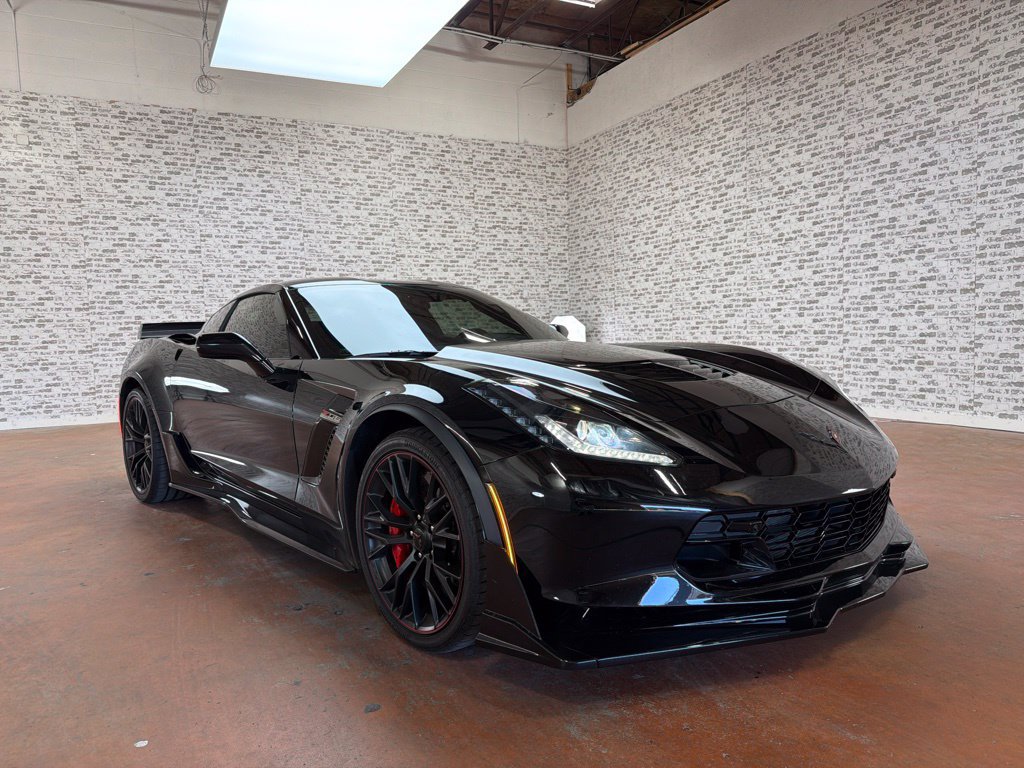 Used 2017 Chevrolet Corvette Z06 RWD image 1
