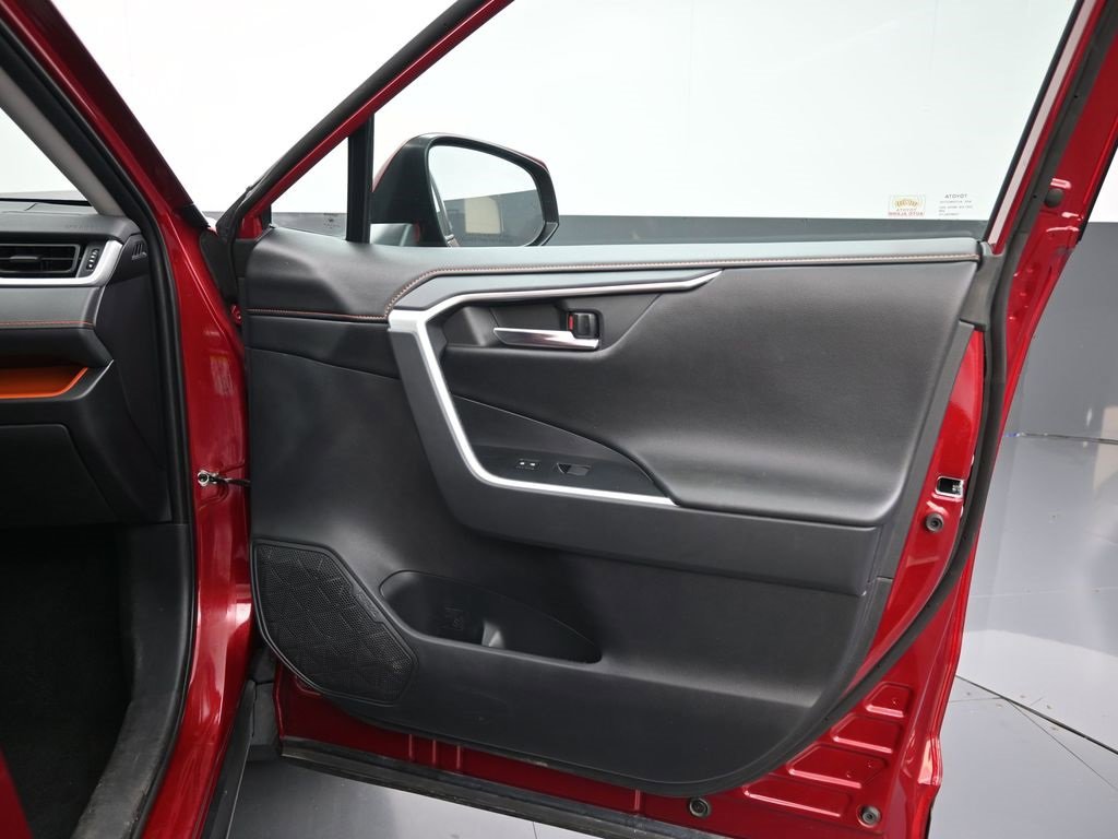 Used 2019 Toyota RAV4 Adventure image 30