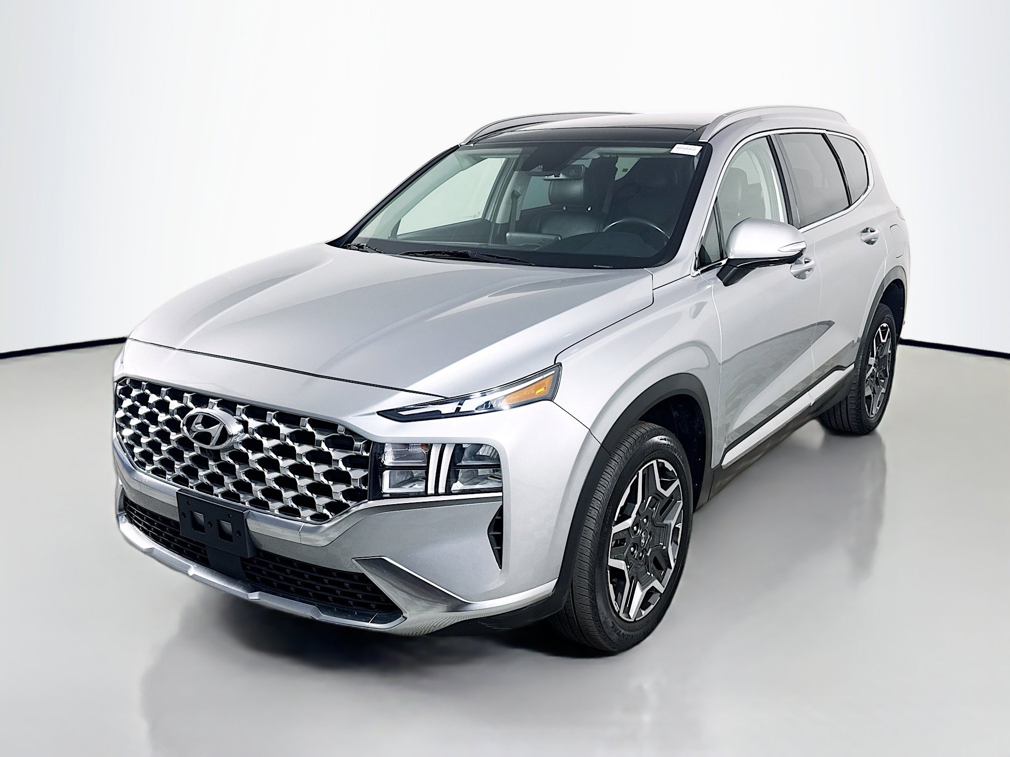 Used 2023 Hyundai Santa Fe SEL Premium image 4