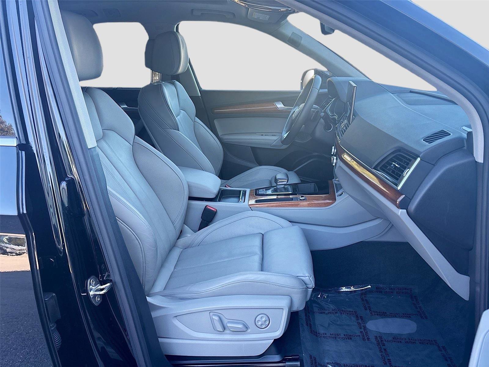 Used 2022 Audi Q5 2.0T Prestige w/ Prestige Package image 32