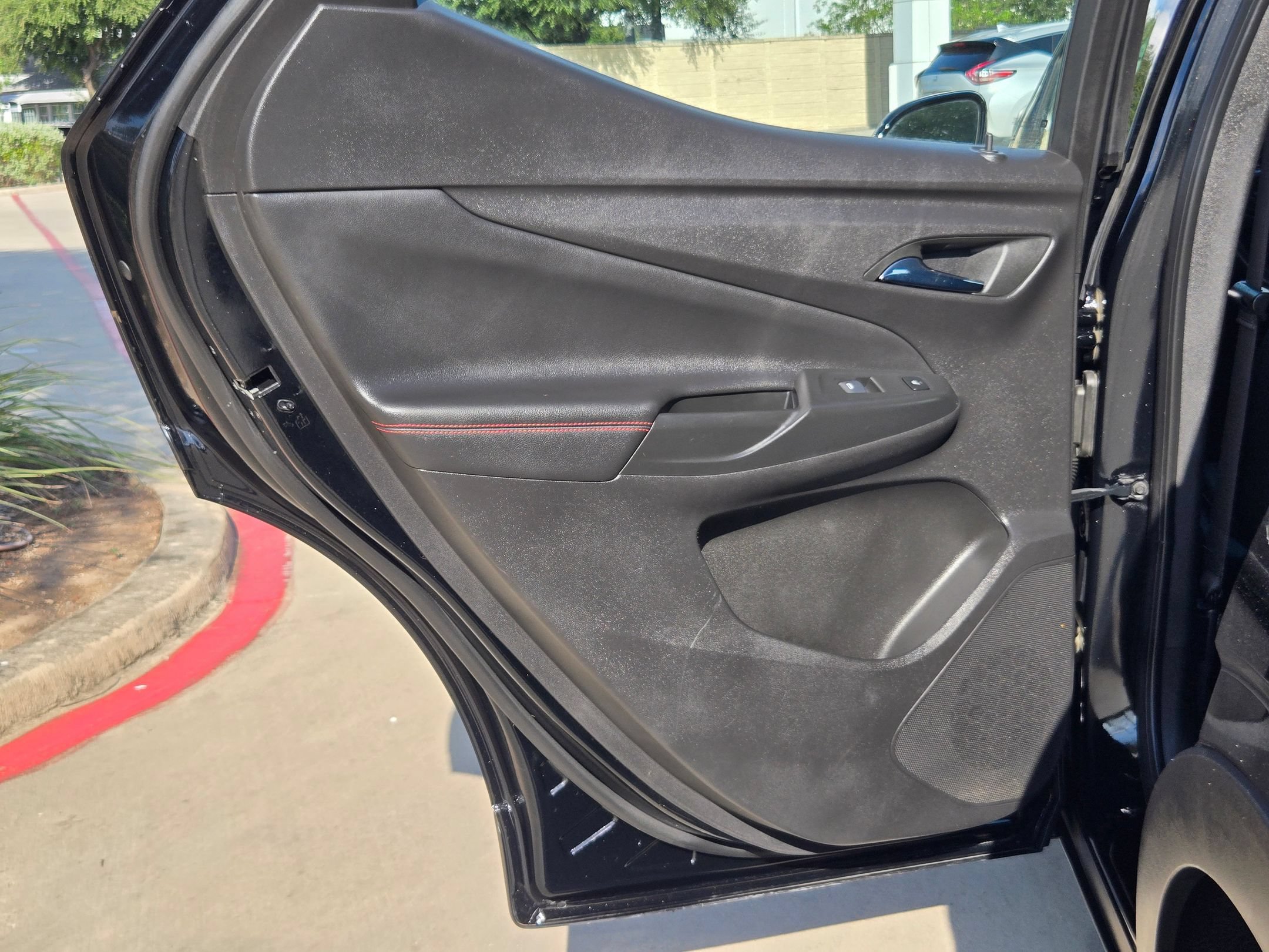 Certified 2023 Chevrolet Bolt EUV Premier w/ Sun & Sound Package FWD image 22