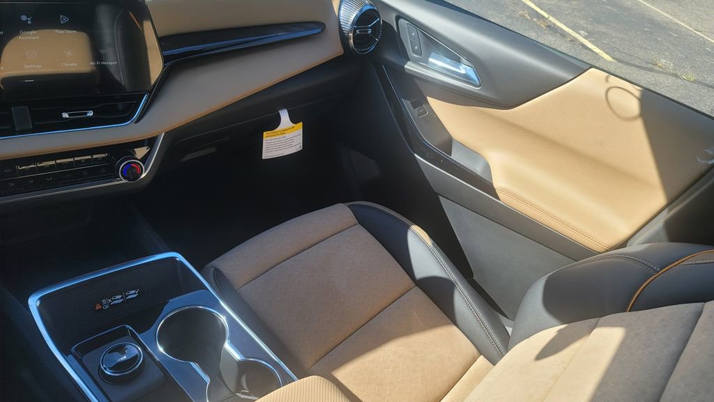 New 2026 Chevrolet Equinox ACTIV w/ Convenience Package III image 23
