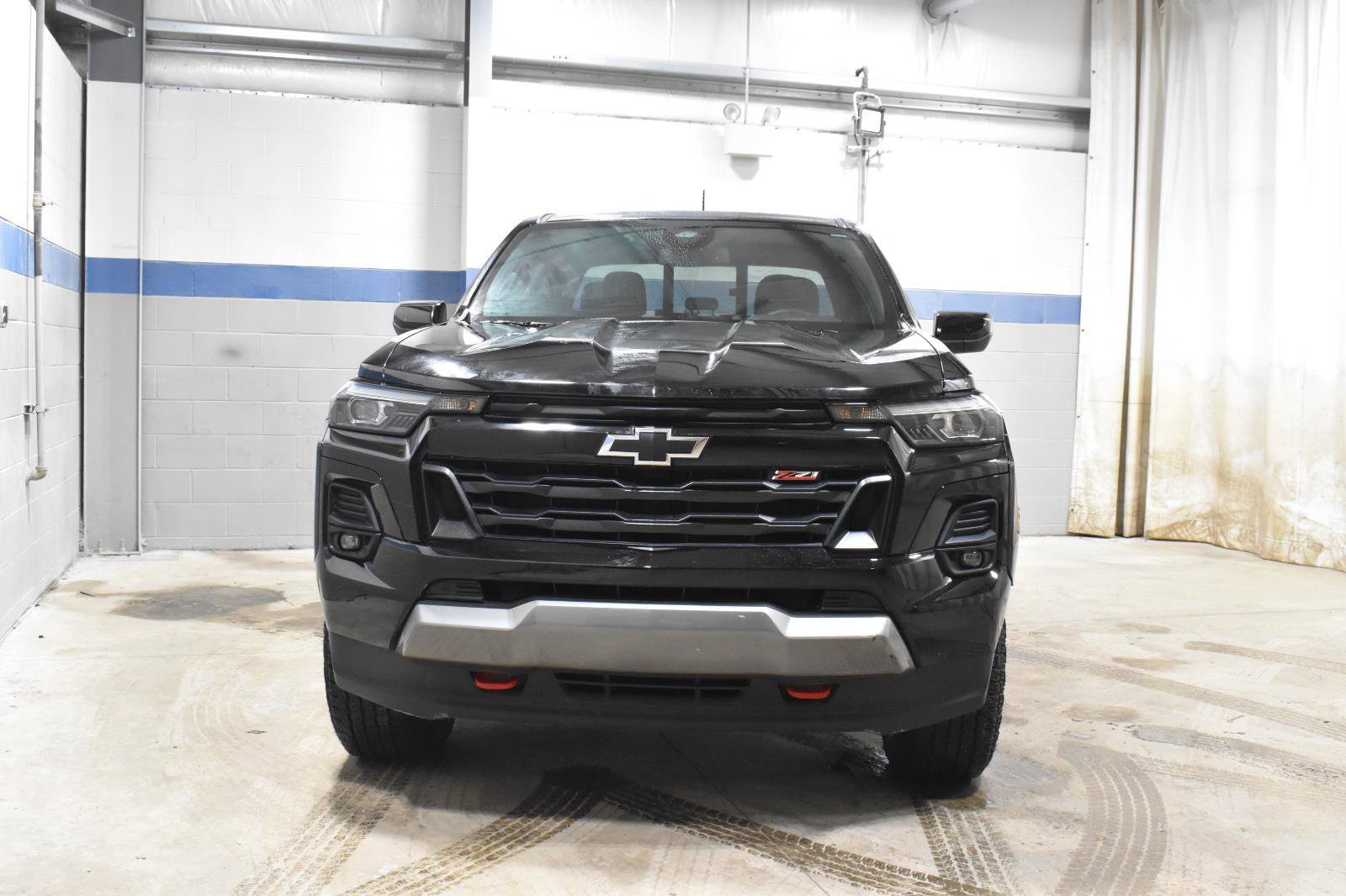 Used 2023 Chevrolet Colorado Z71 w/ Z71 Convenience Package 2 image 28