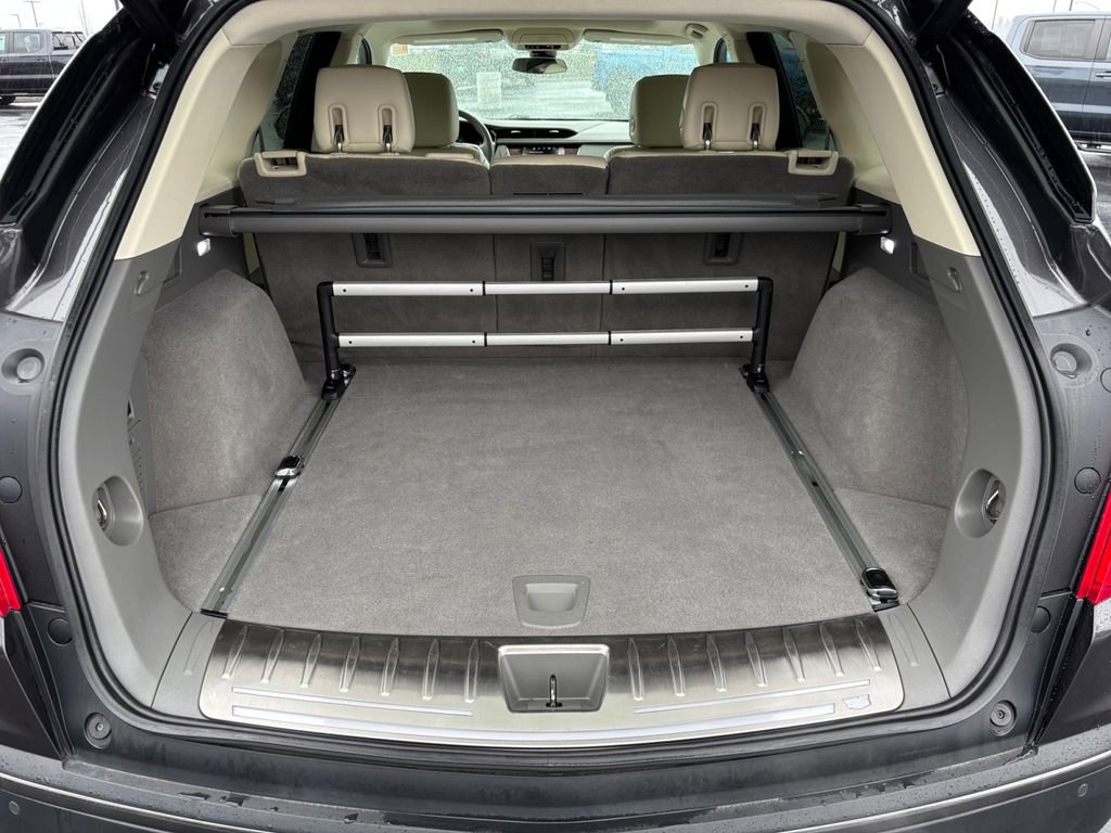 Used 2019 Cadillac XT5 Premium Luxury w/ LPO, Black Ice Package image 25