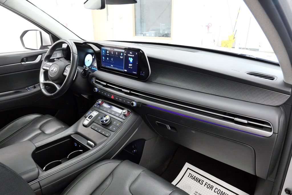Used 2024 Hyundai Palisade Limited AWD/4WD image 16