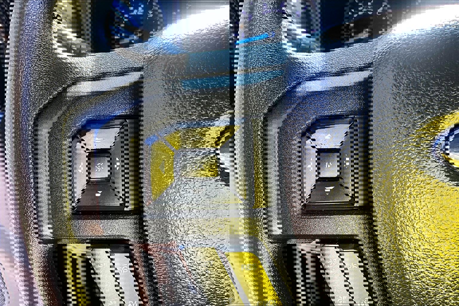 Used 2022 Ford F350 XLT w/ XLT Premium Package image 15