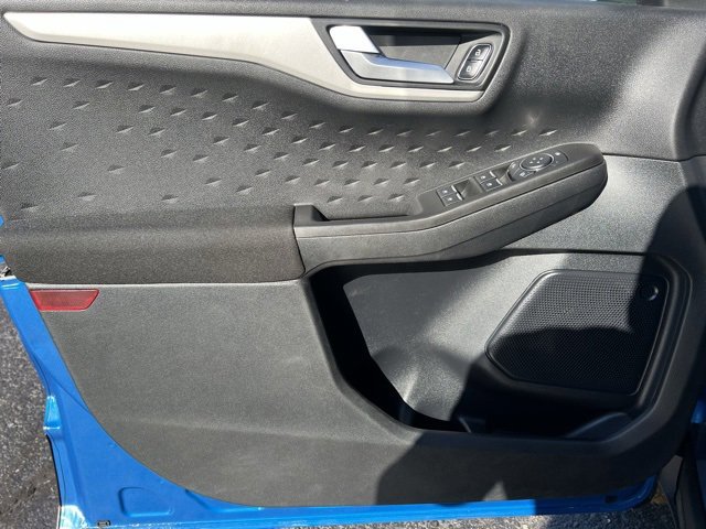 Used 2020 Ford Escape SE image 8