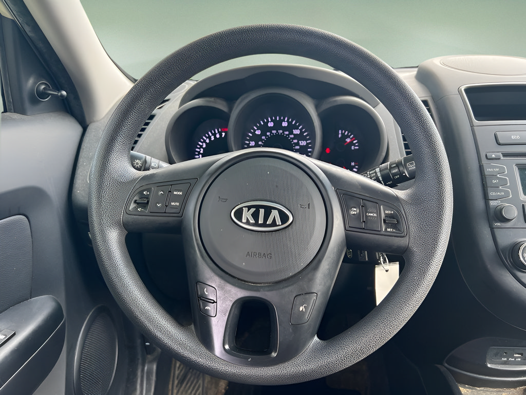 Used 2012 Kia Soul FWD image 17