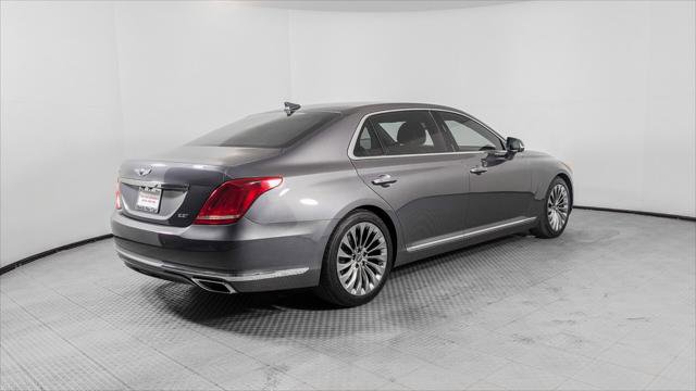 Used 2017 Genesis G90 3.3T Premium image 8