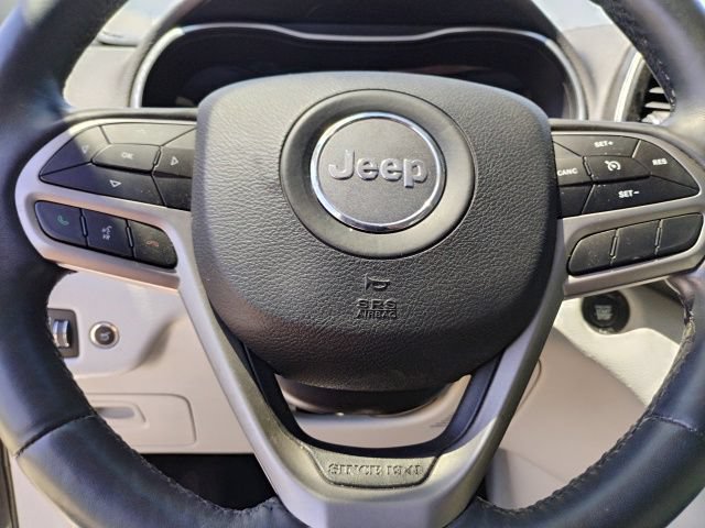 Used 2019 Jeep Cherokee Limited w/ Trailer Tow Group AWD/4WD image 17