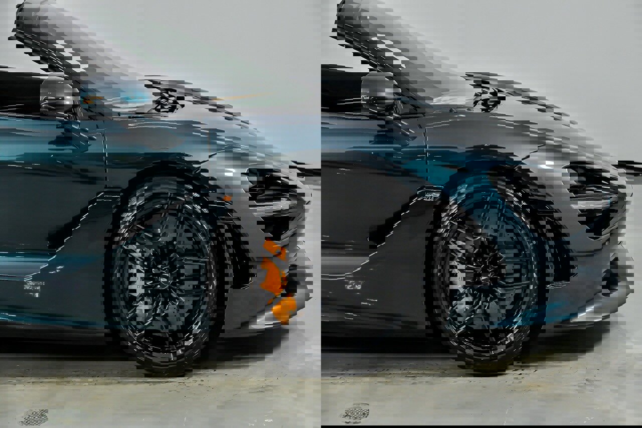 Used 2024 McLaren 750S Spider RWD image 15