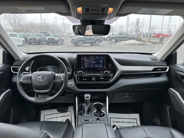 Certified 2022 Toyota Highlander XLE image 13