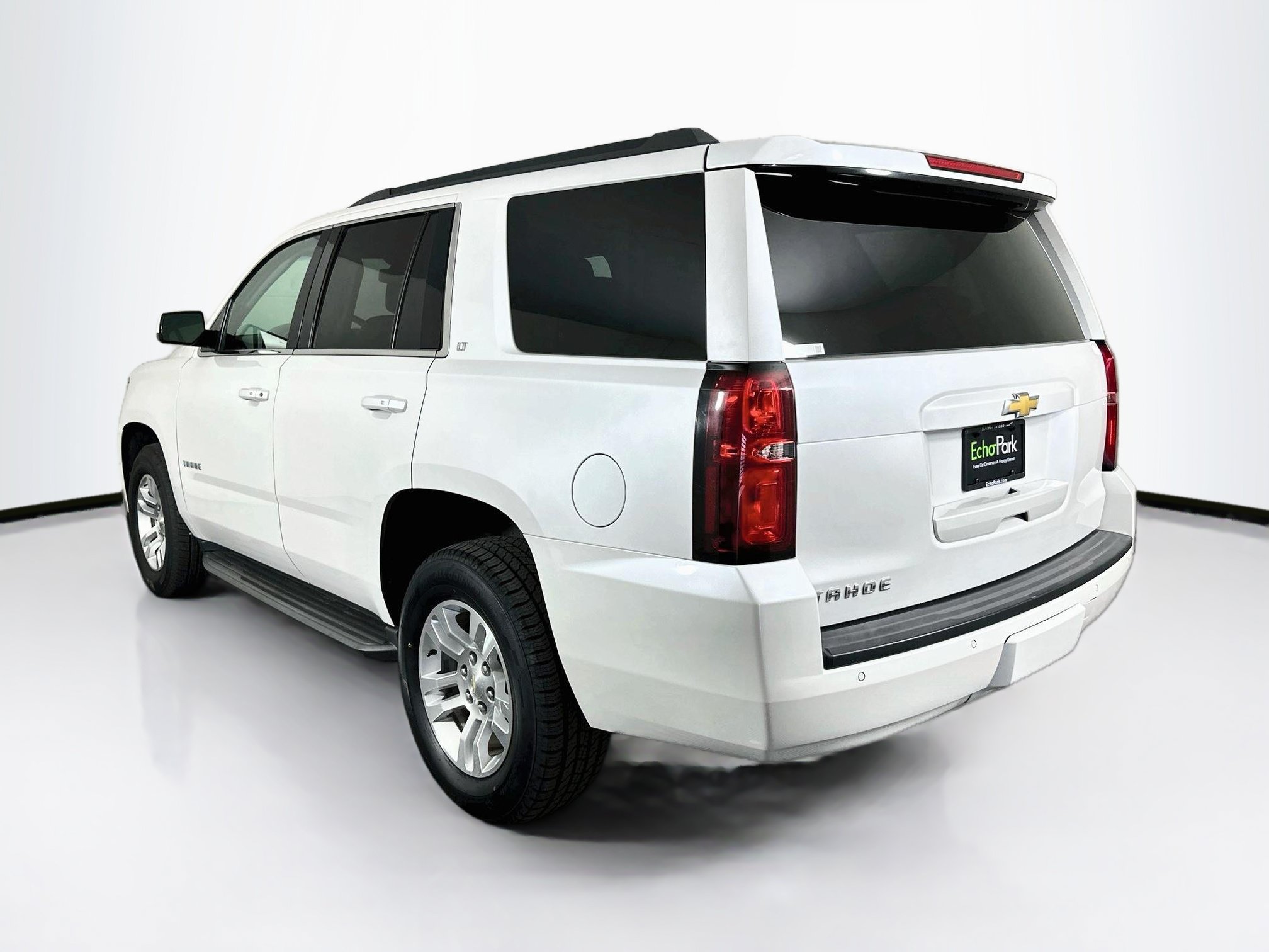 Used 2017 Chevrolet Tahoe LT w/ Luxury Package AWD/4WD image 5