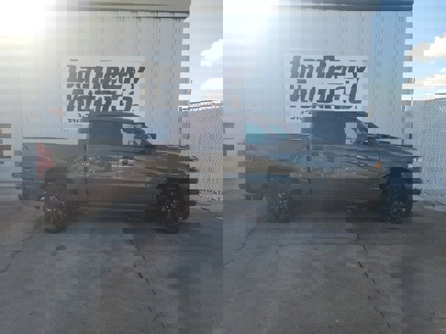 New 2026 RAM 1500 Laramie w/ Night Edition image 13