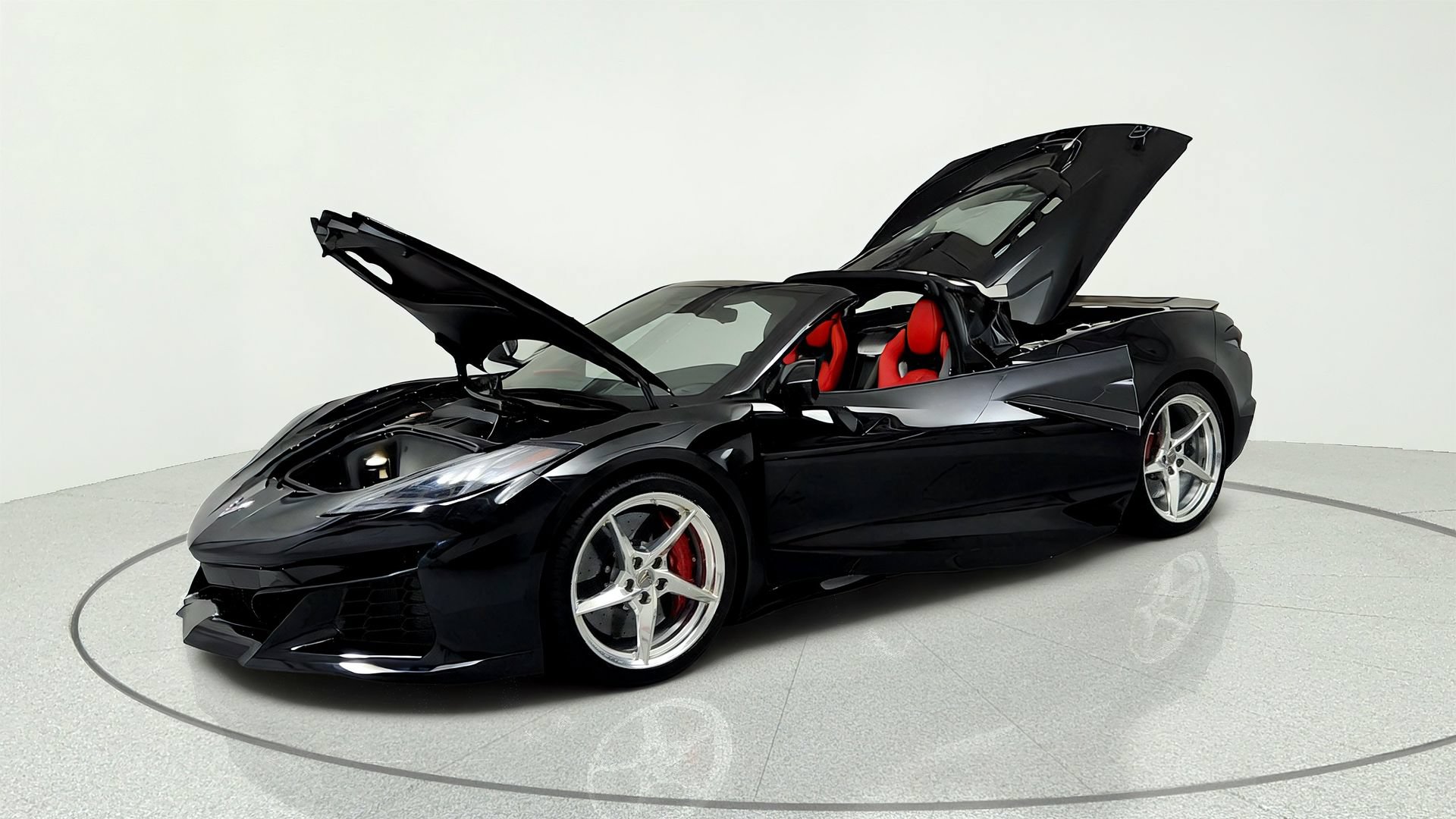 Used 2025 Chevrolet Corvette E-Ray w/ Chrome Exterior Badge Package AWD/4WD image 9