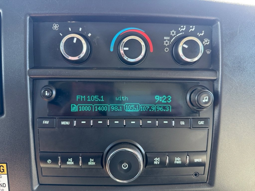Used 2019 Chevrolet Express 3500 Extended w/ Driver Convenience Package RWD image 16