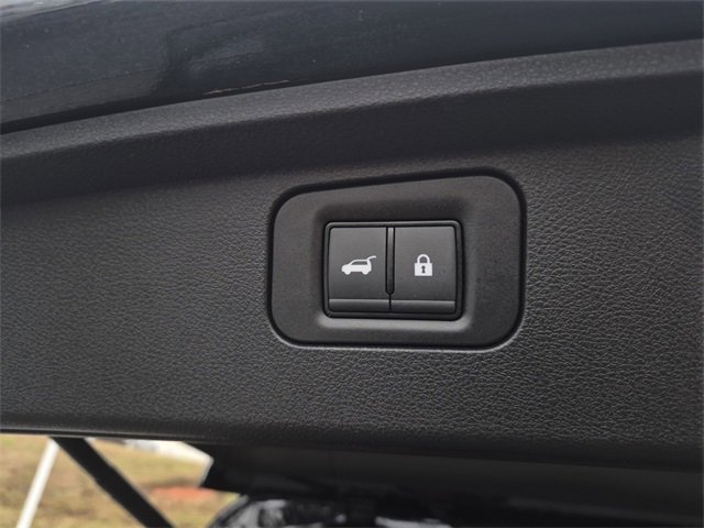 New 2025 Nissan Armada SL w/ Captain's Chari Seat Package image 9