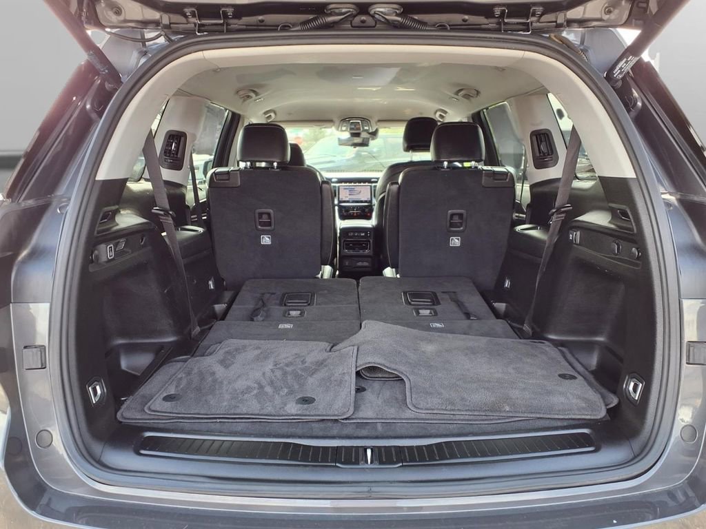 Used 2023 Jeep Grand Cherokee L Limited w/ Luxury Tech Group II image 27