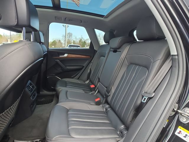 Used 2023 Audi Q5 2.0T Premium w/ Convenience Package AWD/4WD image 23