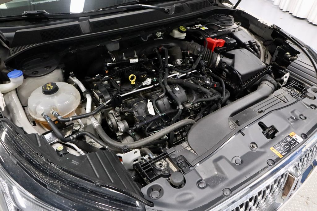 Used 2021 Lincoln Corsair AWD w/ Equipment Group 101A image 17